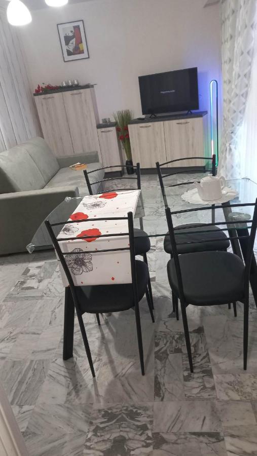 Ferienwohnung Chez Bianca Les Coquelicots Les Lucioles Menton Exterior foto